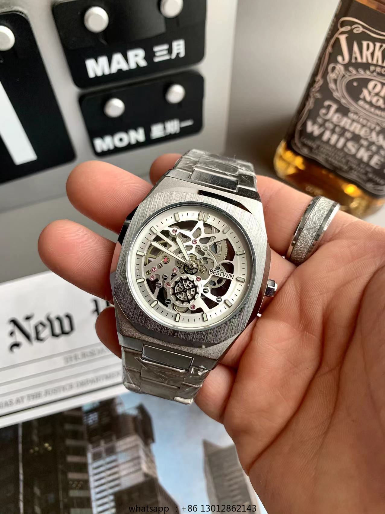 Luxury Watch Green - Bande d'acier étanche personnalisée évider non